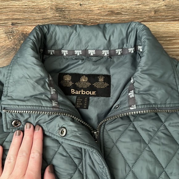 Barbour Fairview Quilted Jacket - Picture 4 of 11